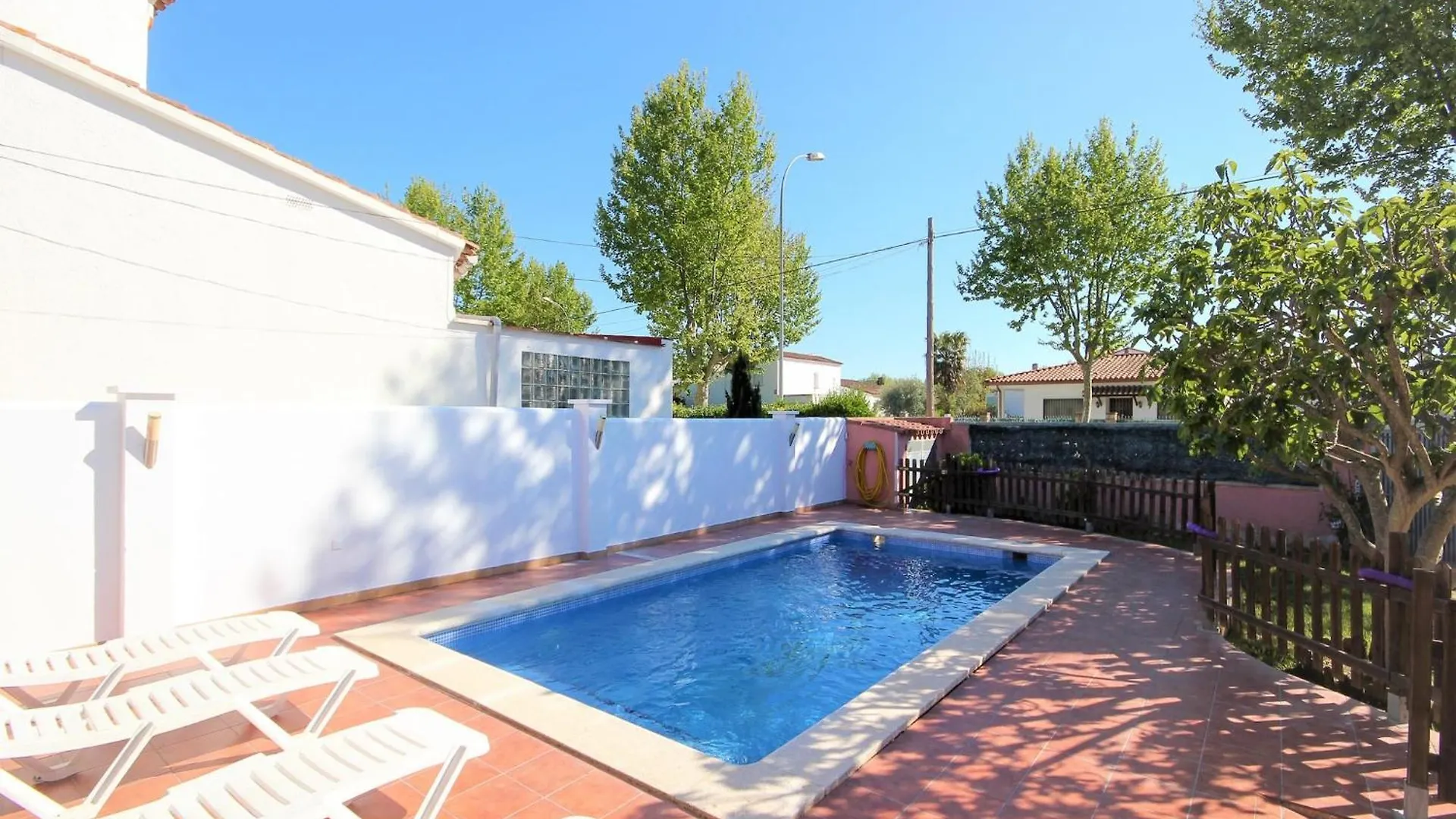 Tranquil Holiday Home With Pool إمبوريابرافا إسبانيا
