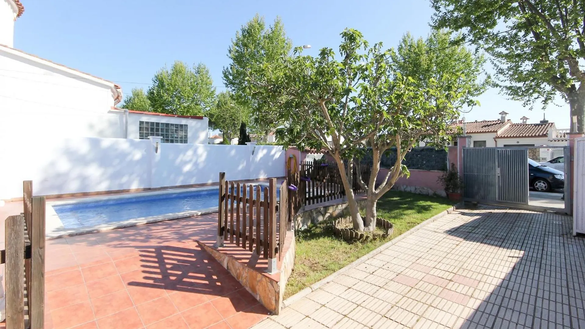Tranquil Holiday Home With Pool إمبوريابرافا