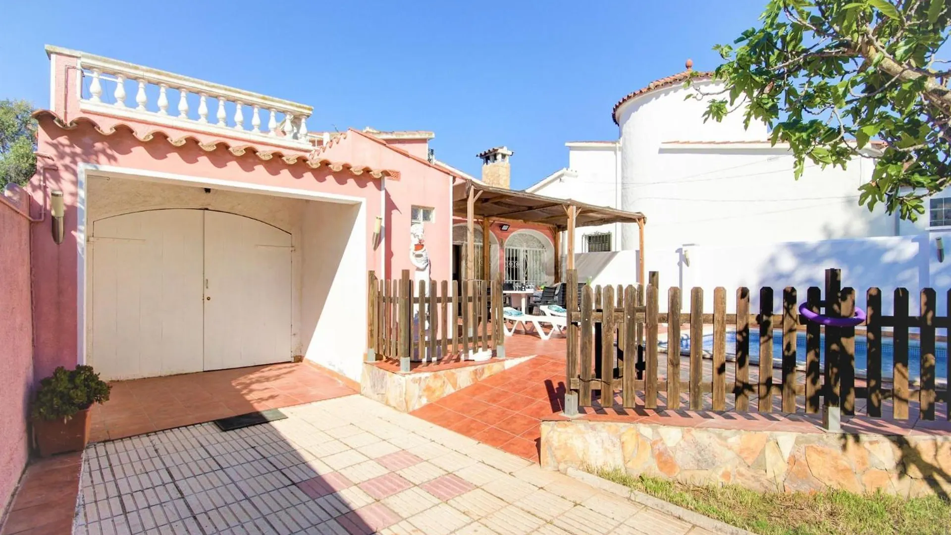 Tranquil Holiday Home With Pool إمبوريابرافا